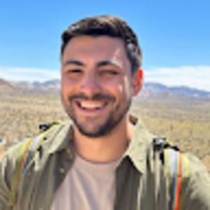 Meet your Posher, Alex